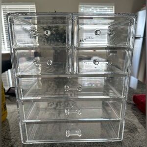 7 drawers Acrylic organizer